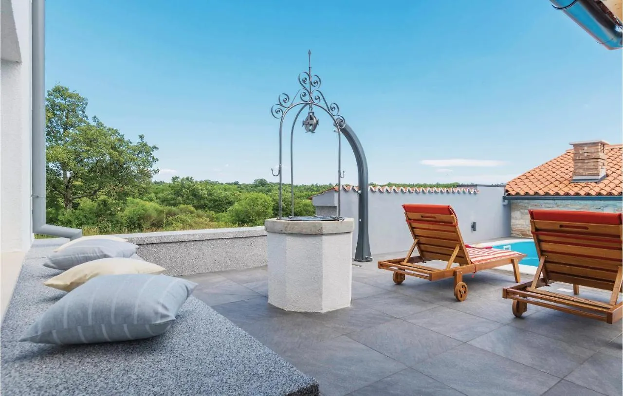 Holiday home Pet Friendly Home In Manjadvorci With Wifi