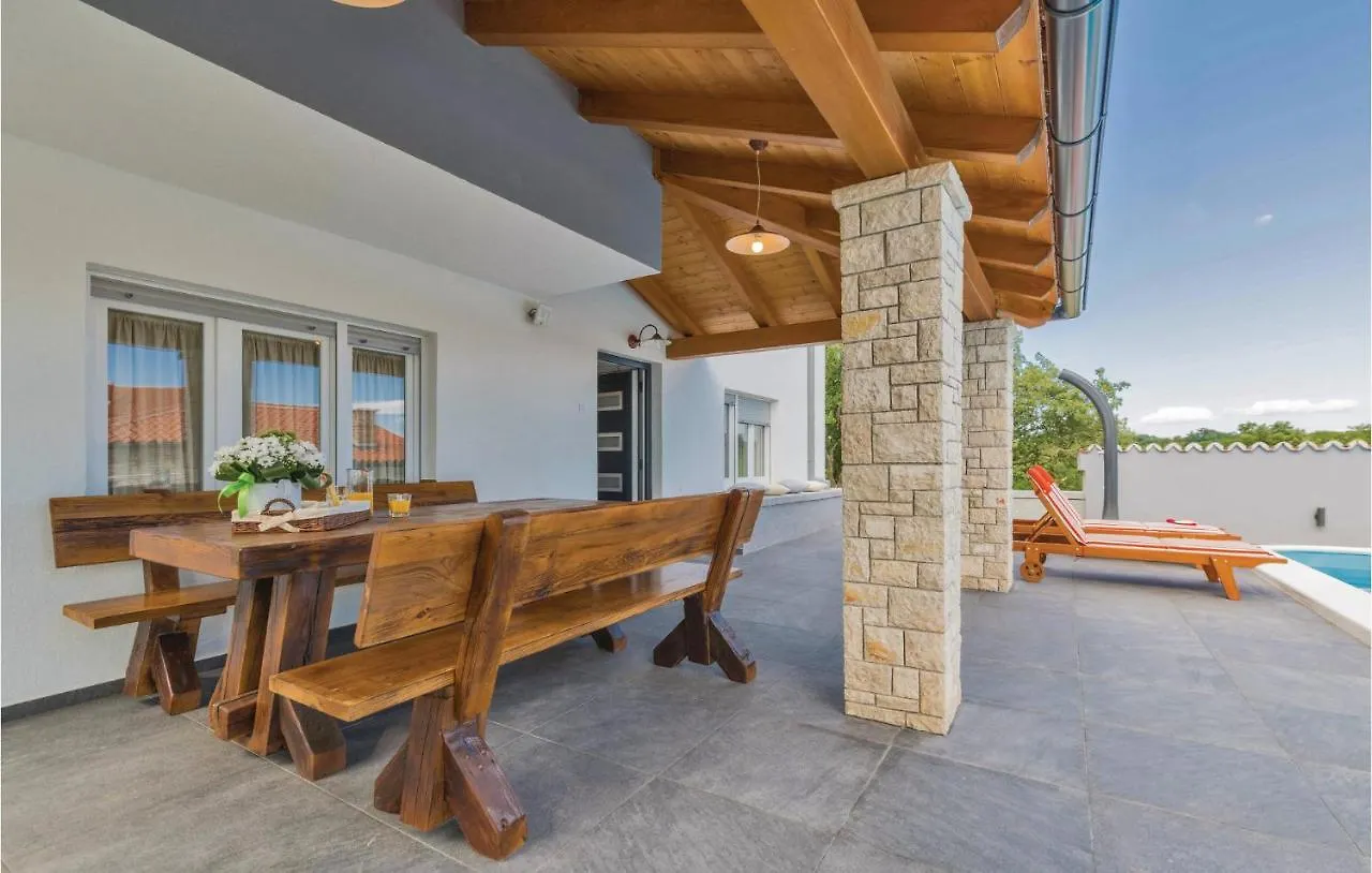 Pet Friendly Home In Manjadvorci With Wifi Croatia