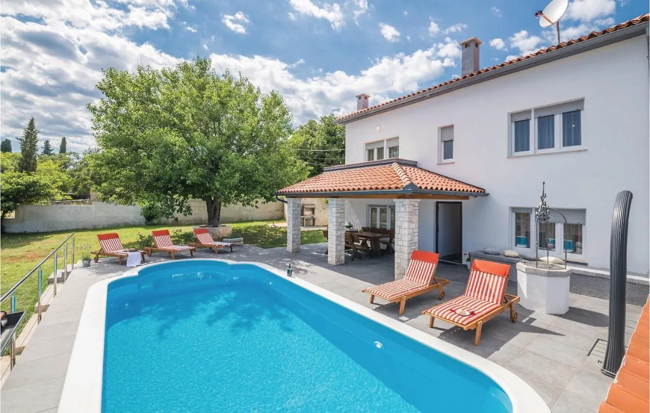 Holiday home Pet Friendly Home In Manjadvorci With Wifi Croatia