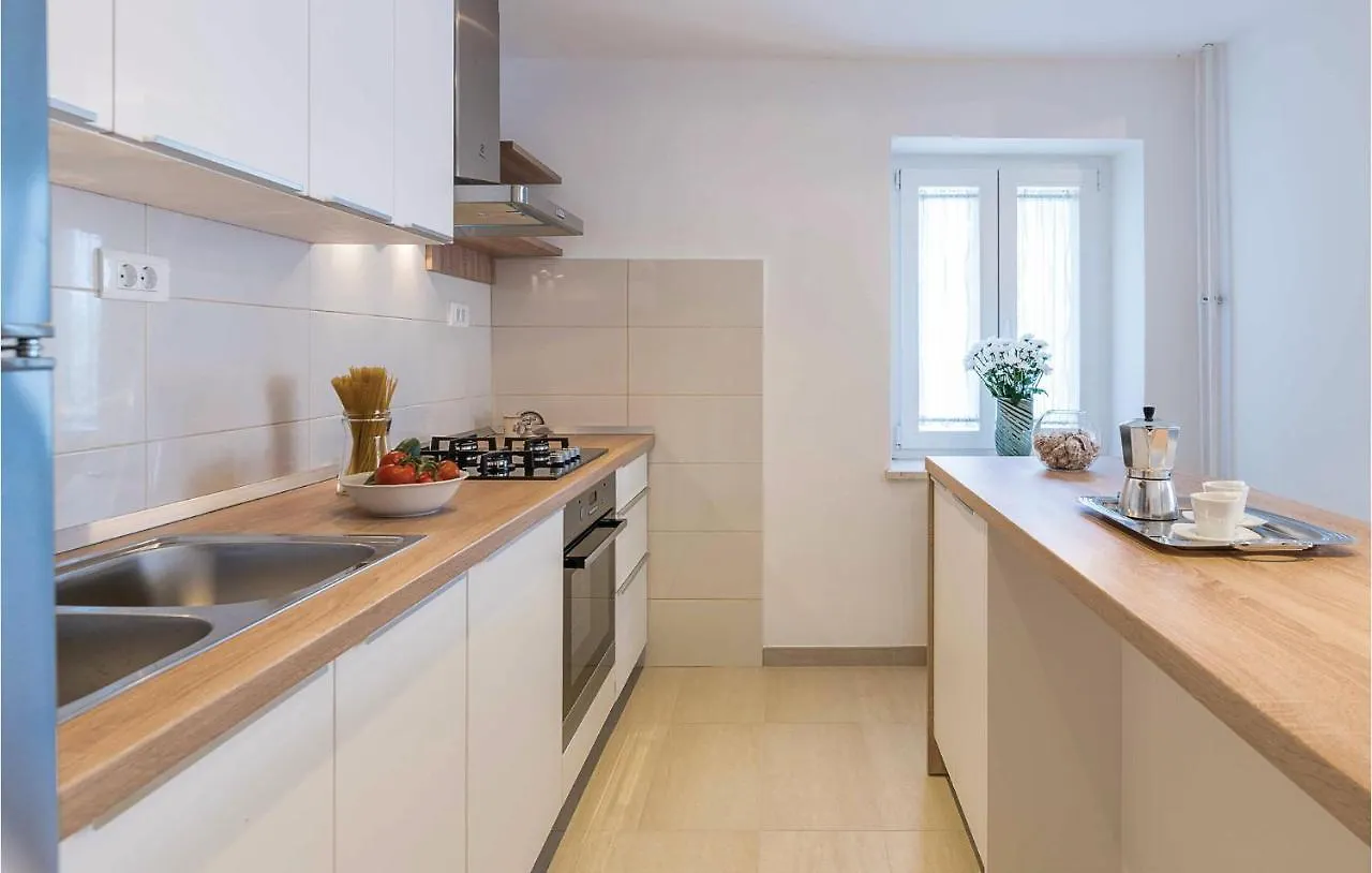 Pet Friendly Home In Manjadvorci With Wifi Holiday home